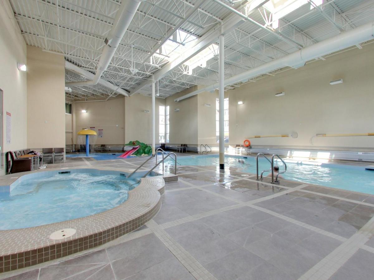 The Mountaineer By Instantsuites Pool & Hottub Canmore Buitenkant foto